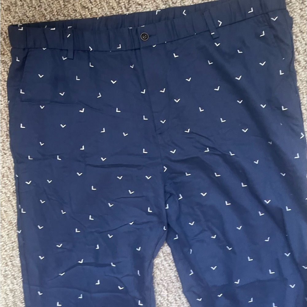 SHEIN Blue Chinos with Subtle Pattern